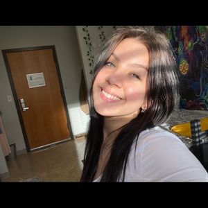 Meet your Posher, Gabrielle